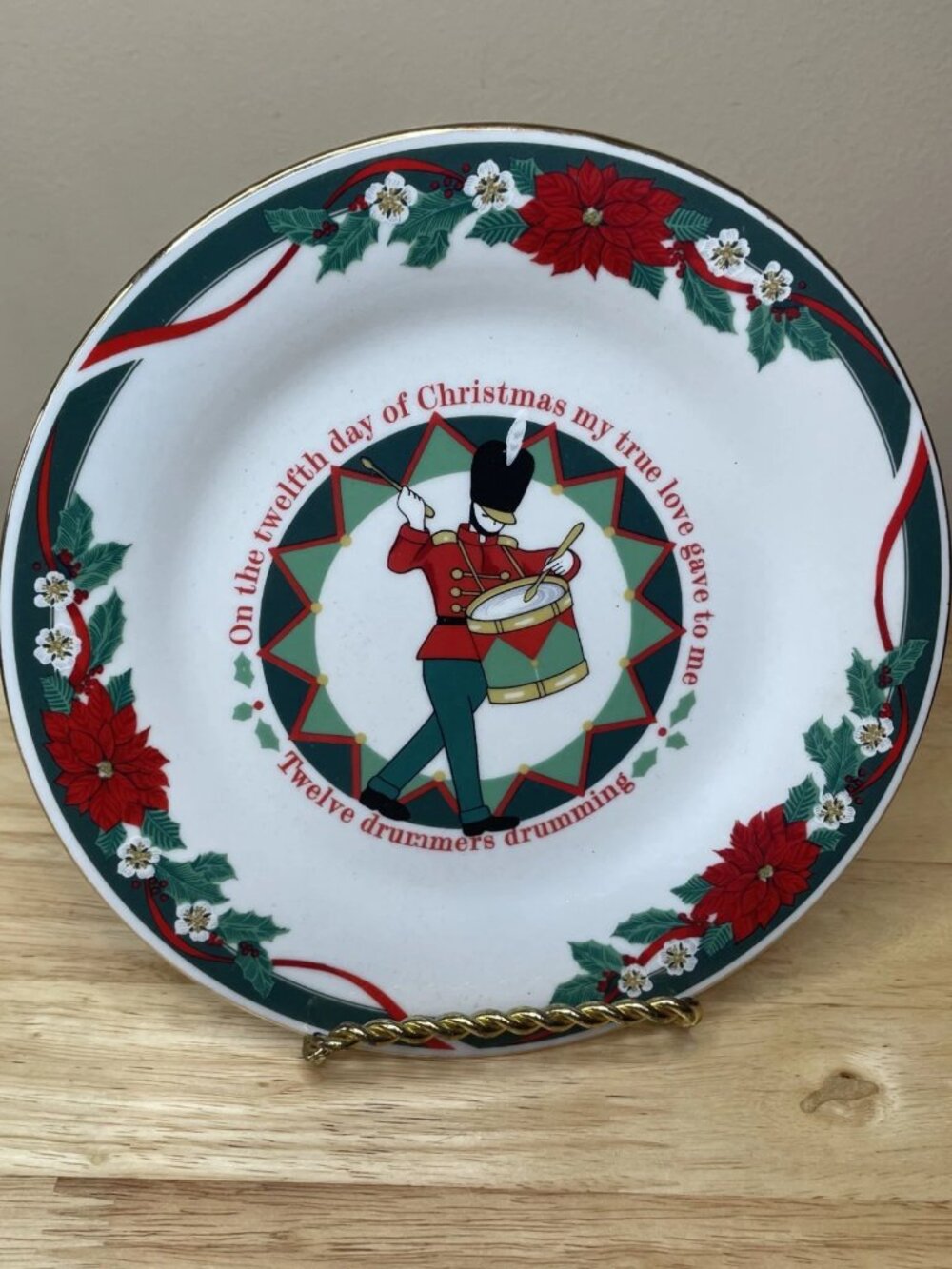 Tienshan Deck The Halls 12 Days of Christmas 12 Drummers Drumming Accent Plate